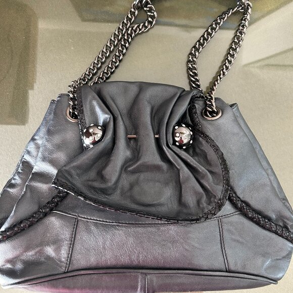 Betsey Johnson NWOT Vintage Piereced Black Leather Shoulder Bag - Picture 4 of 5